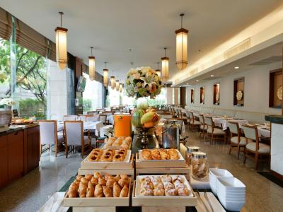 سنتر پوینت سوخومویت 10