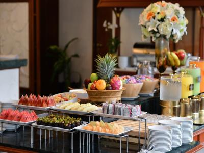 سنتر پوینت سوخومویت 10