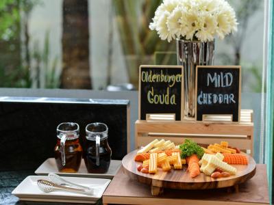 سنتر پوینت سوخومویت 10