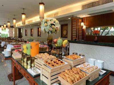 سنتر پوینت سوخومویت 10