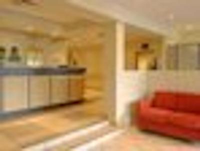 سوپر 8 کمپبلتون