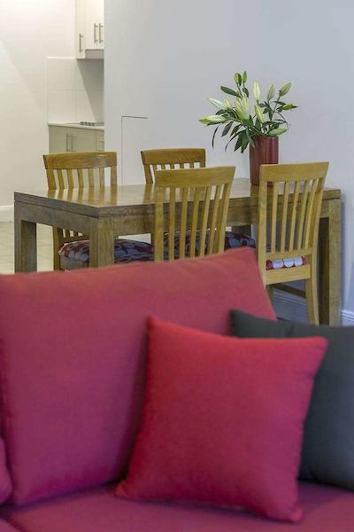 والدرف وولومولو واترز سرویسد اپارتمنتز