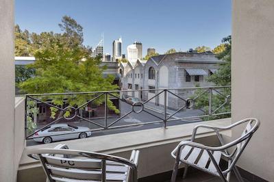 والدرف وولومولو واترز سرویسد اپارتمنتز