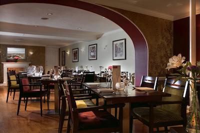 بست وسترن وسکس ریال هتل اند رستاورانت درچستر