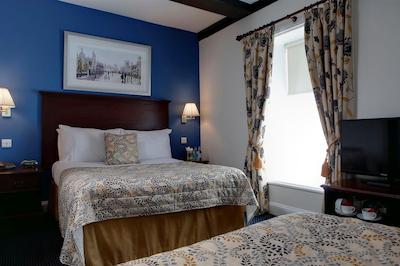 بست وسترن وسکس ریال هتل اند رستاورانت درچستر