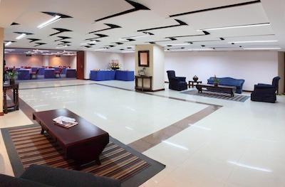 استلار ویندسُر هوس