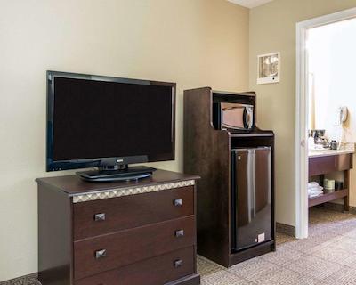 کمفرت این اند سویتز آیرپرت اند اکسپو