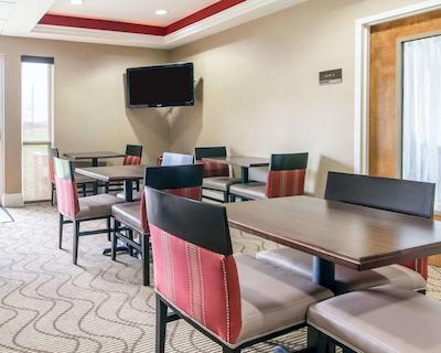 کمفرت این اند سویتز آیرپرت اند اکسپو