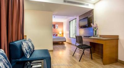 نوو سیتی هتل