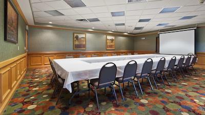 بست وسترن سیرکوز سیتی این