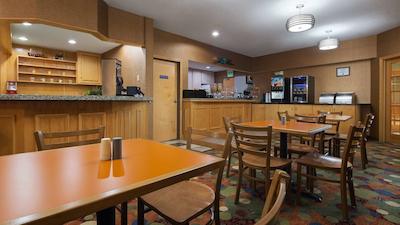 بست وسترن سیرکوز سیتی این