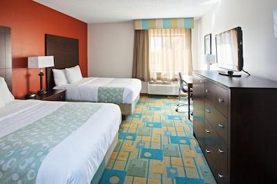 لا کوینتا این ناشویل آیرپرت