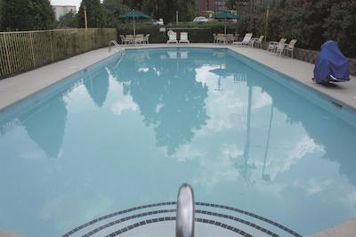 لا کوینتا این ناشویل آیرپرت