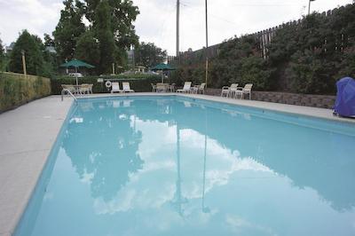 لا کوینتا این ناشویل آیرپرت