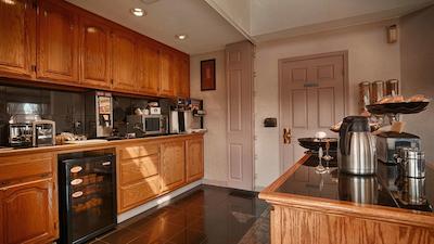 بست وسترن این