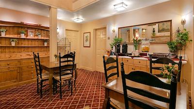 بست وسترن پلاس الم هوس این