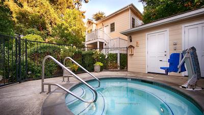 بست وسترن پلاس الم هوس این