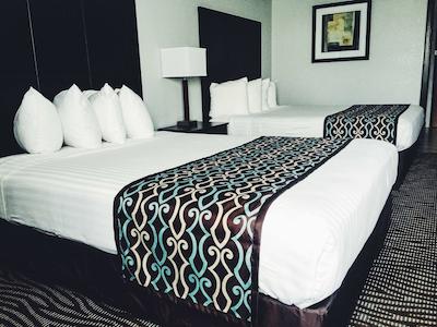 بست وسترن اکسکوتیو این