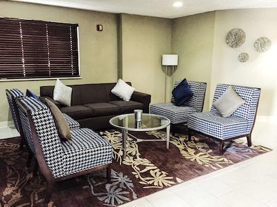 بست وسترن اکسکوتیو این