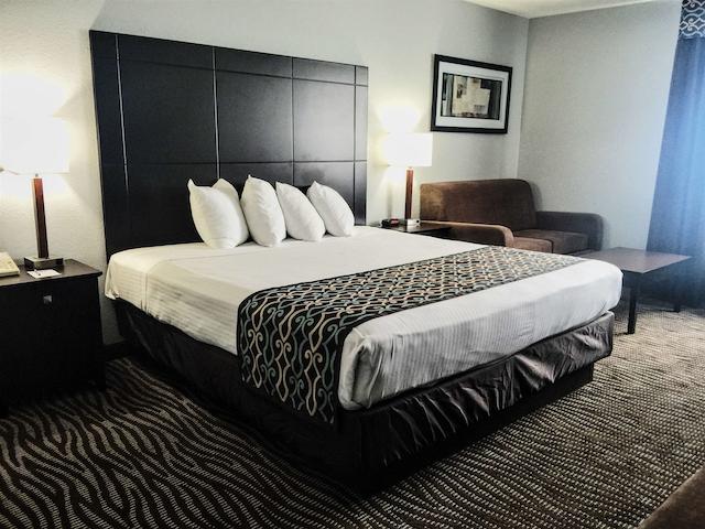 بست وسترن اکسکوتیو این