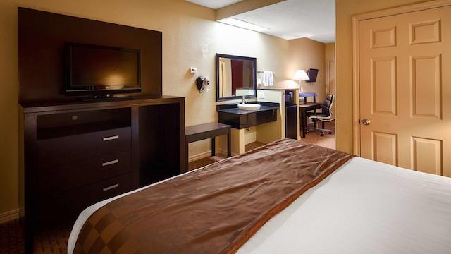 بست وسترن آیرپرت این