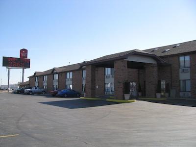 متل 6 پنتون بیچ ایل