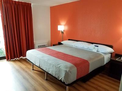 متل 6 هندرسُن