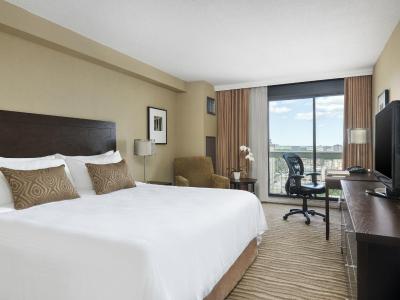 چلسیا هتل ترنتو