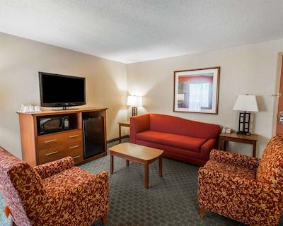 کلارین هتل اند کنفرنس سنتر