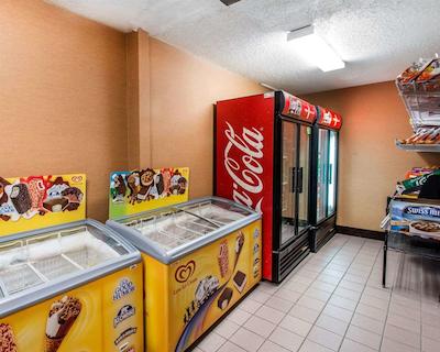 کلارین هتل اند کنفرنس سنتر