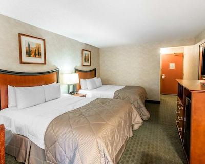 کلارین هتل اند کنفرنس سنتر