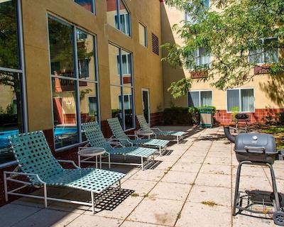 کلارین هتل اند کنفرنس سنتر