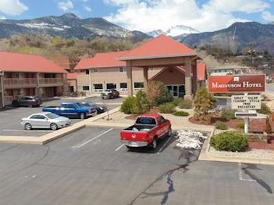 مانوسُن هتل مانیتو اسپرینگز