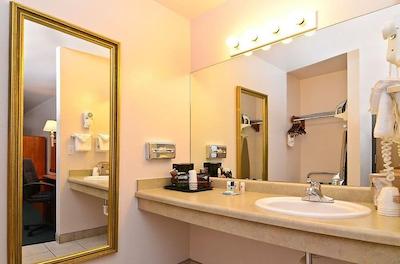 مانوسُن هتل مانیتو اسپرینگز