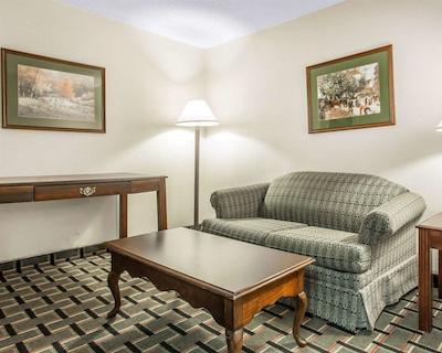 اکنو لج این اند سویتز