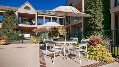 بست وسترن پنی سُلدیر این-آیرپرت