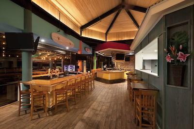 سورفبریک اُسینفرنت هتل