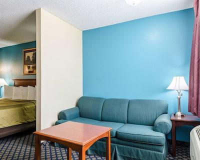 سورست هتل بای بست وسترن اسالینا