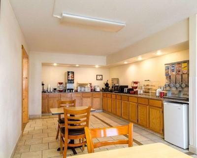 سورست هتل بای بست وسترن اسالینا