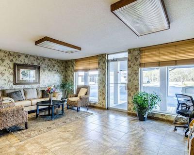 سورست هتل بای بست وسترن اسالینا