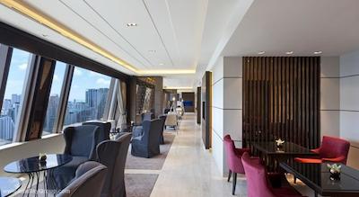 اوکورا پرستیژ بانکوک