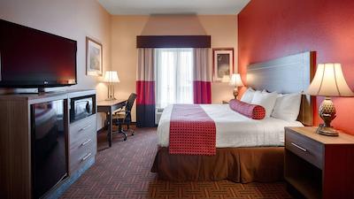 بست وسترن پلاس ممریال این اند سویتز