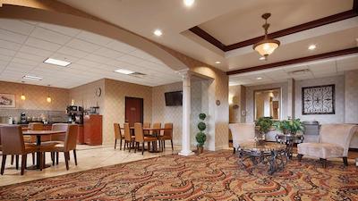 بست وسترن پلاس ممریال این اند سویتز