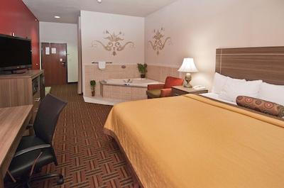 بست وسترن پلاس ممریال این اند سویتز