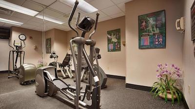 بست وسترن پلاس ممریال این اند سویتز