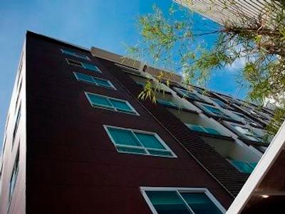 ساتورن گریس سرویسد رزیدنس