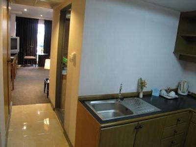 ساتورن گریس سرویسد رزیدنس