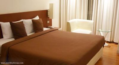 ساتورن گریس سرویسد رزیدنس