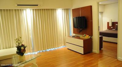 ساتورن گریس سرویسد رزیدنس