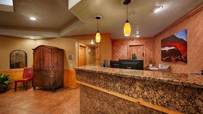 بست وسترن فنیکس گودییر این